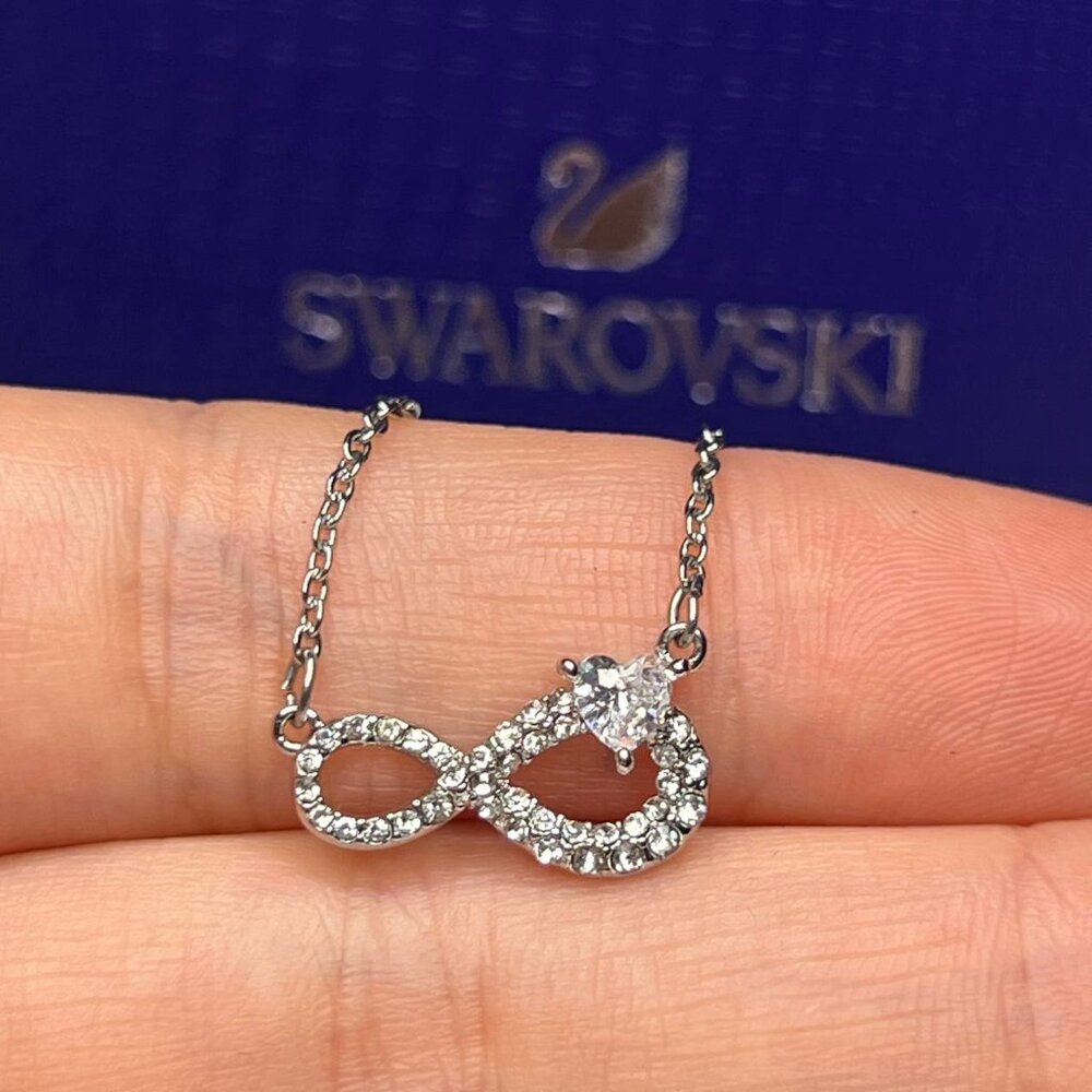 Authentic swarovski infinity crystal pendant necklace forever love heart pendant